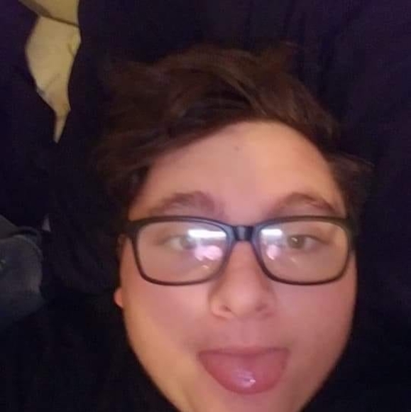 Profile Picture of Trent Serrett (@lexitrentemma) on Poshmark