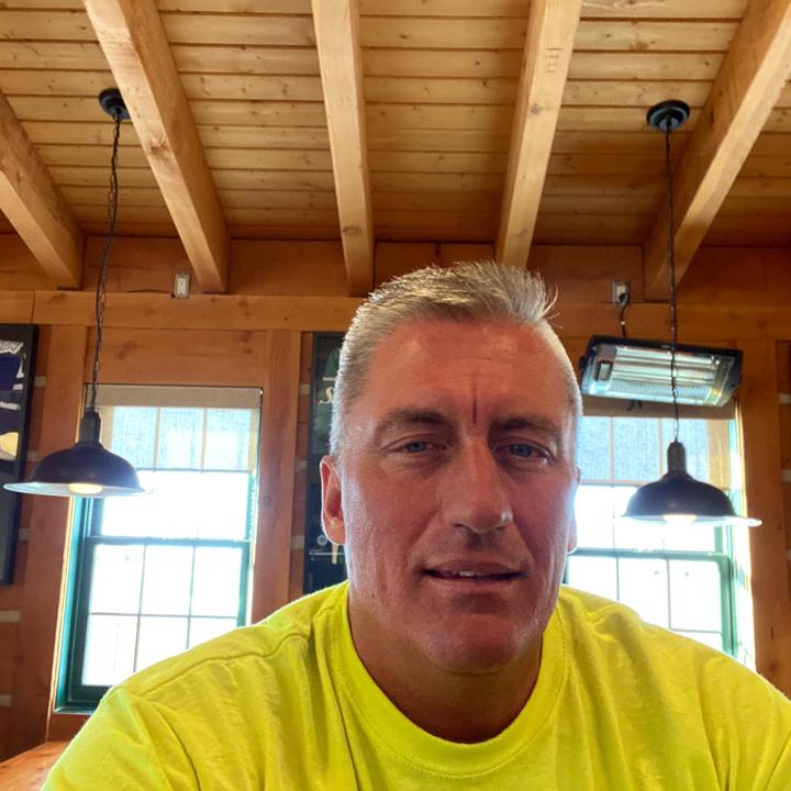 Profile Picture of Sheldon (@sheldonthoms) on Tiktok