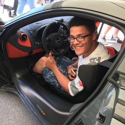 Profile Picture of Stefan Bailey (@CarsAndKFC) on Twitter