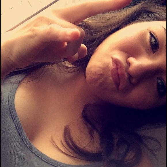 Profile Picture of Maria Boleaga (@mbol0718) on Poshmark