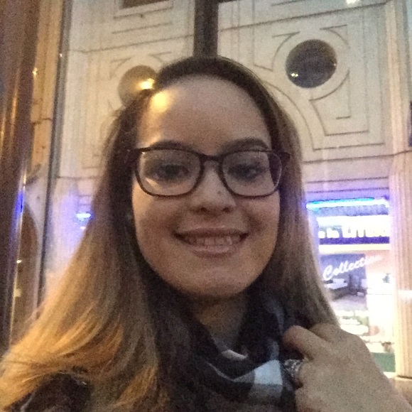 Profile Picture of Mirian Campos (@mcampos826) on Poshmark