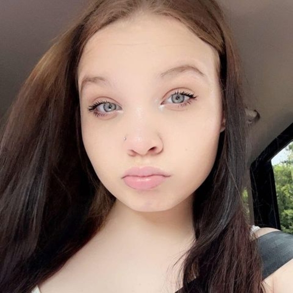 Ariel Kern - Poshmark Profile Picture of Ariel Kern (@kernar) on Poshmark