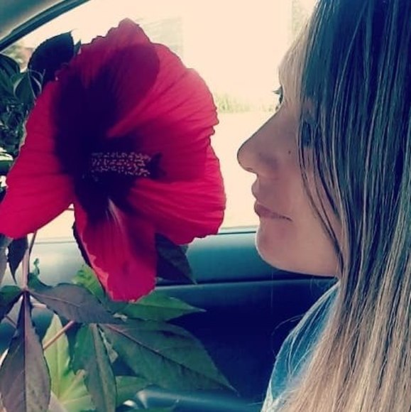 Profile Picture of Manda Adams (@mariemanda48) on Poshmark