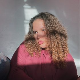 Profile Picture of Genesis Chavez (@genesischase__) on Pinterest