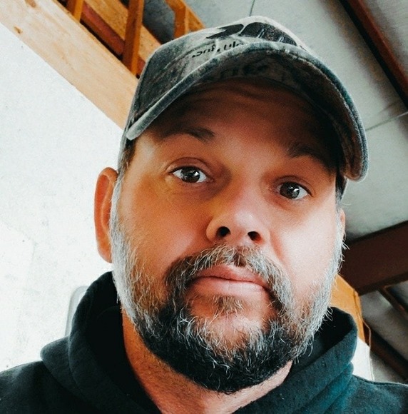 Profile Picture of Paul Hall (@pawhaw23) on Poshmark