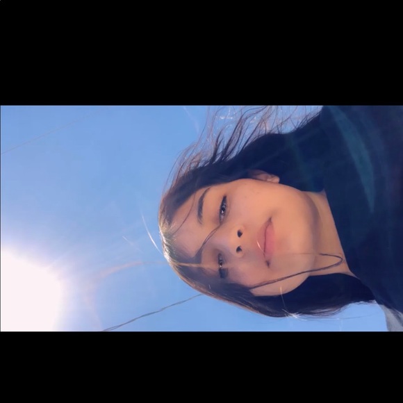 Profile Picture of Stephanie Trinidad de la rosa (@stephanie_dlr8) on Poshmark