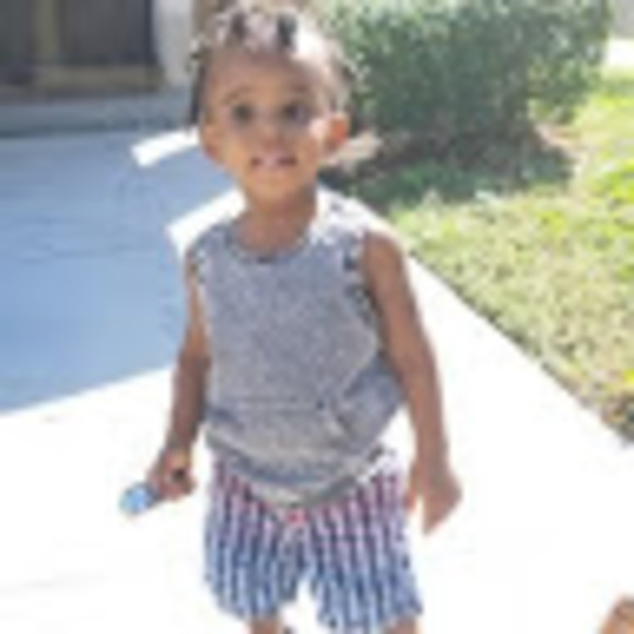 Profile Picture of Kerline Fifi (@kerlinefifi) on Poshmark