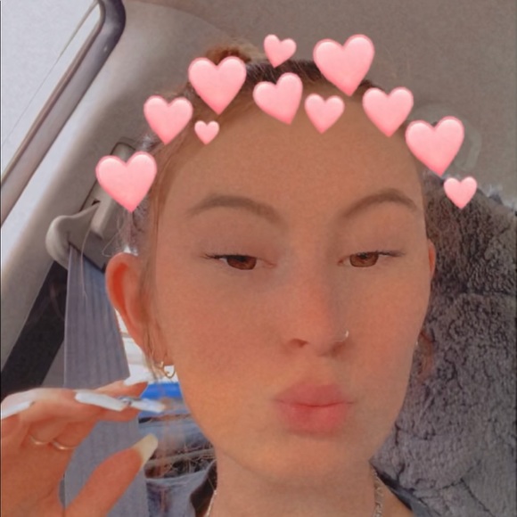 Profile Picture of Brianna Thane (@thanebrianna179) on Poshmark