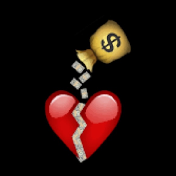 Profile Picture of Manuel Gonzalez (@manuelgonz) on Poshmark