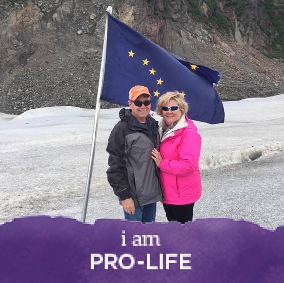 Profile Picture of Sandy Gruenewald (@sygruenewald) on Poshmark