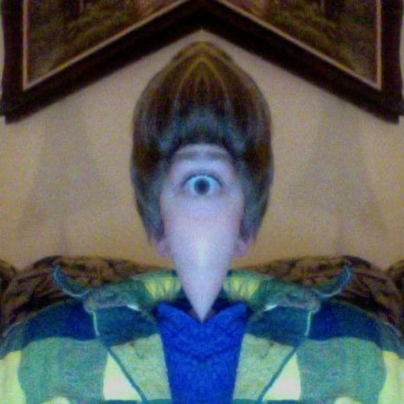 Profile Picture of Zane Scott (@zane12699) on Poshmark