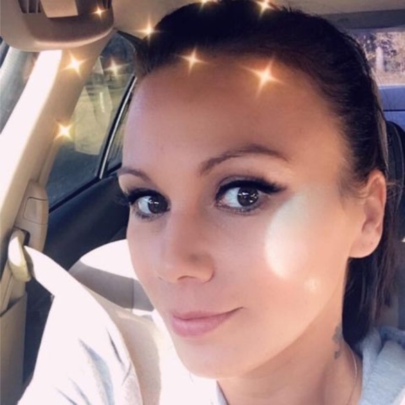 Profile Picture of Carlie Adams (@carlieadams727) on Poshmark