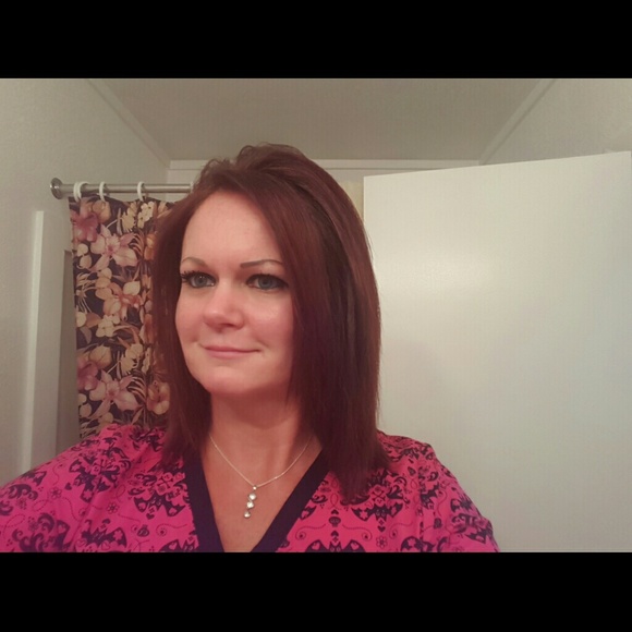Profile Picture of Paula Hudson (@reagan6276) on Poshmark