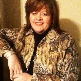 Profile Picture of Lori Rutledge-Lyon (@drennan01) on Pinterest