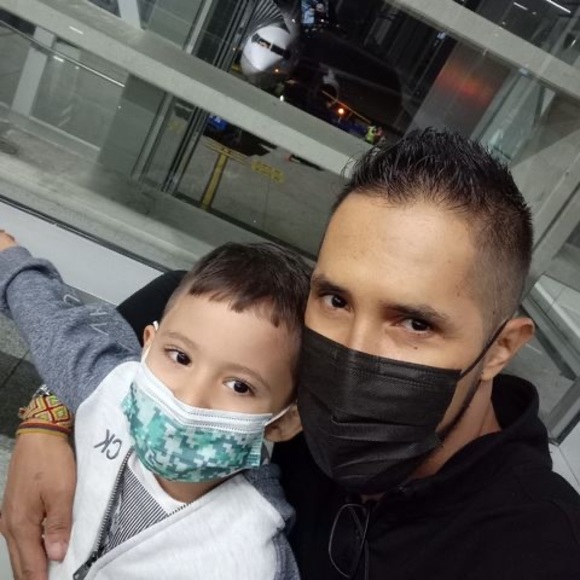 Profile Picture of Rafael Satizabal satizabal (@sweetyfiko) on Poshmark