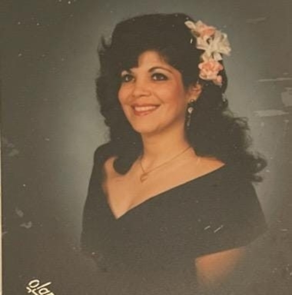 Profile Picture of Lucia Justiniano montgomery (@maria_1108) on Poshmark