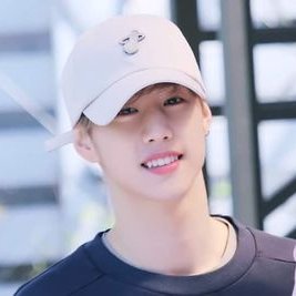 Profile Picture of Flying Prince Mark (@LAboyMarkTuan) on Twitter