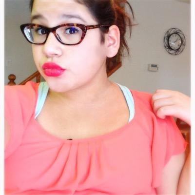 Profile Picture of FashionMakeupBeauty (@MarleneLouis3) on Twitter