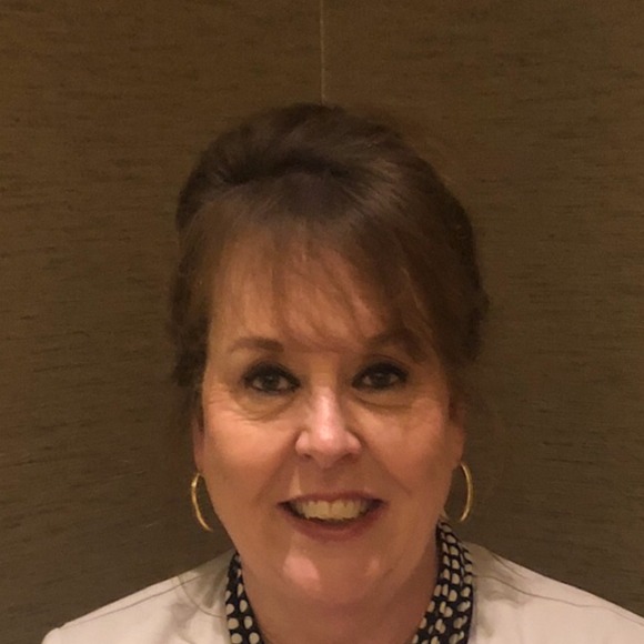 Profile Picture of Mitzi Terry (@mitzihterry) on Poshmark