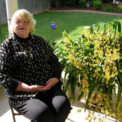 Profile Picture of Debbie Swindell (@debbieswindell) on Twitter