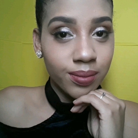 Profile Picture of Sobeida M (@sobeida1) on Poshmark