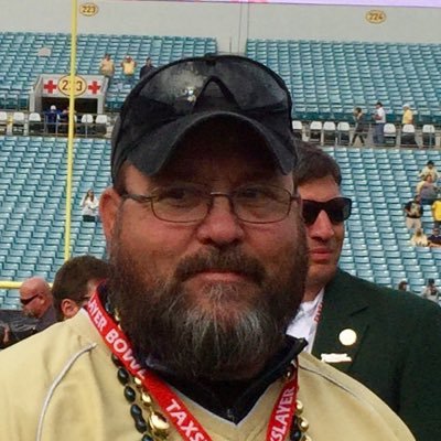 Profile Picture of Arnold Walker (@Du88leTAP) on Twitter