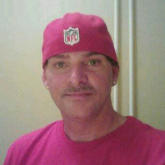 Profile Picture of Robert Bechand jr (@bechandjr) on Poshmark