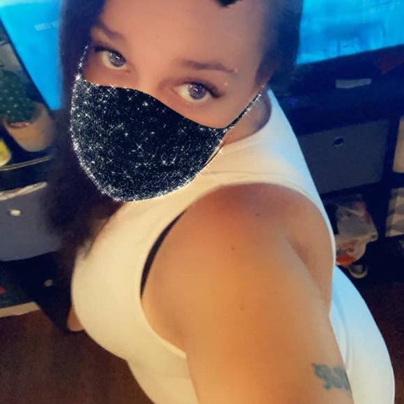 Profile Picture of Amber Roberts (@amberroberts236) on Poshmark