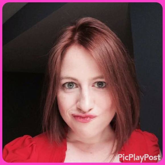 Profile Picture of Taylor Yardley (@tayllawr) on Poshmark