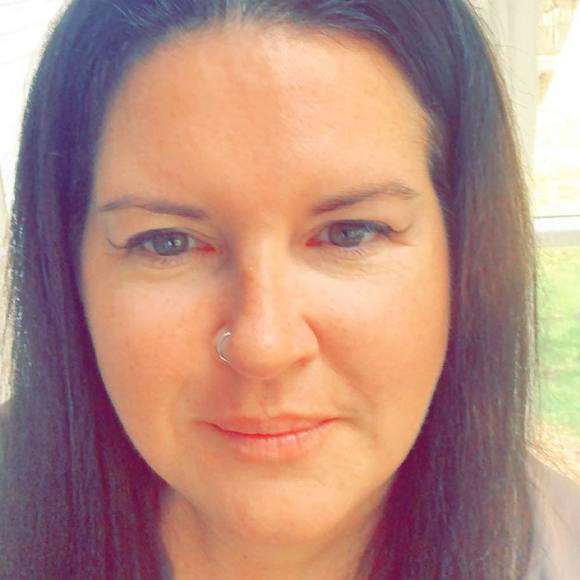 Profile Picture of Carla Decologero (@cdecologero) on Poshmark