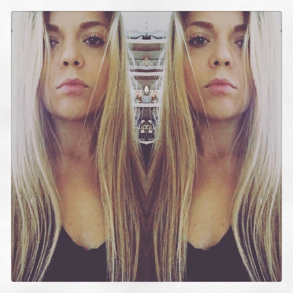 Profile Picture of Tanya Smith (@takova) on Poshmark