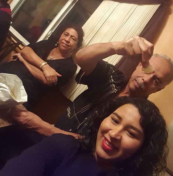 Profile Picture of Cecilia Robles (@cecyrobles) on Poshmark