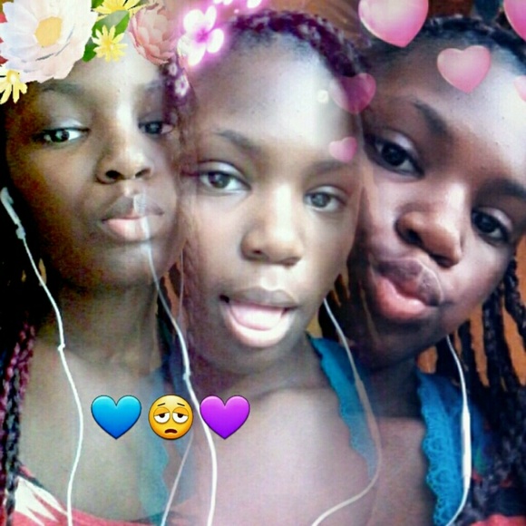 Derrickaa Blackshear - Poshmark Profile Picture of Derrickaa Blackshear (@lovbeauty5_) on Poshmark