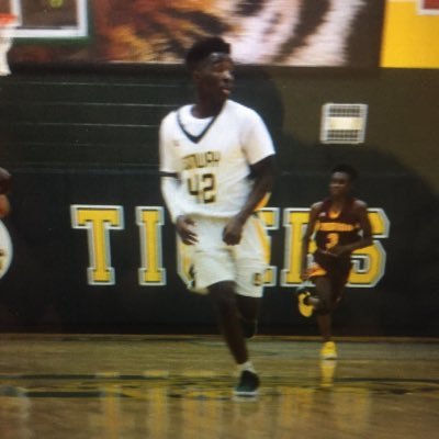 Profile Picture of Elijah Huffman (@ElijahHuffman6) on Twitter