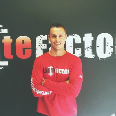 Profile Picture of Charles-Éric Laroche (@charles_eric17) on Twitter