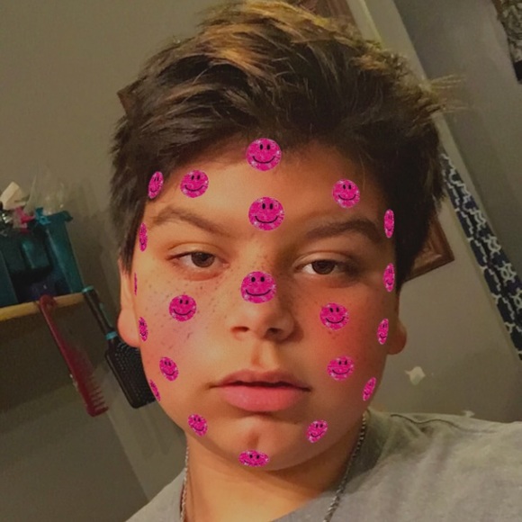 Profile Picture of Tyler Heinemann (@tyler_da_god) on Poshmark