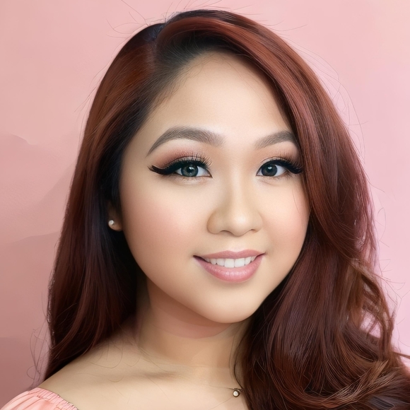 Profile Picture of May Hizon (@mayli589) on Poshmark