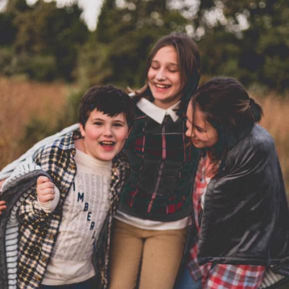 Profile Picture of Laura Barry (@lbarry9) on Poshmark