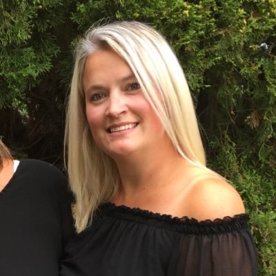 Profile Picture of Danielle Strom (@D_Strom) on Twitter