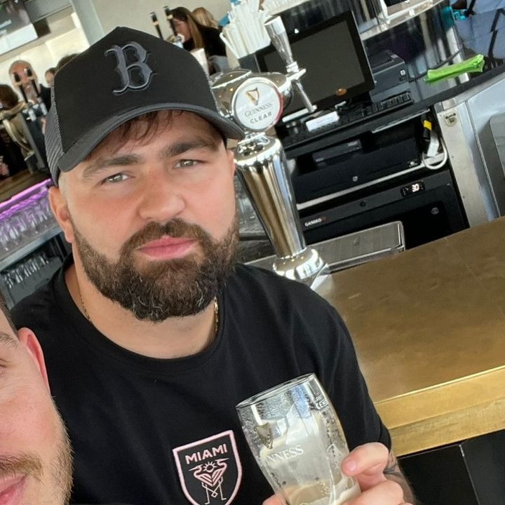 Profile Picture of Chris Calvert (@chriscalvert27) on Tiktok