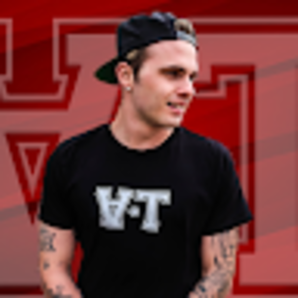 Profile Picture of Austin Teffeteller (@austinteffetell) on Poshmark