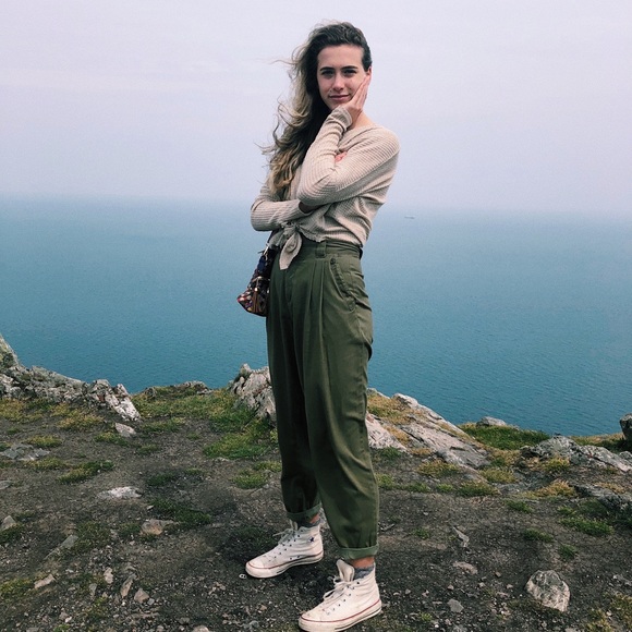 Profile Picture of Rachel Giachinta (@racheltessgia) on Poshmark