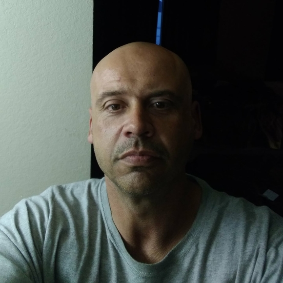 Profile Picture of Matt Strebler (@strebs) on Poshmark