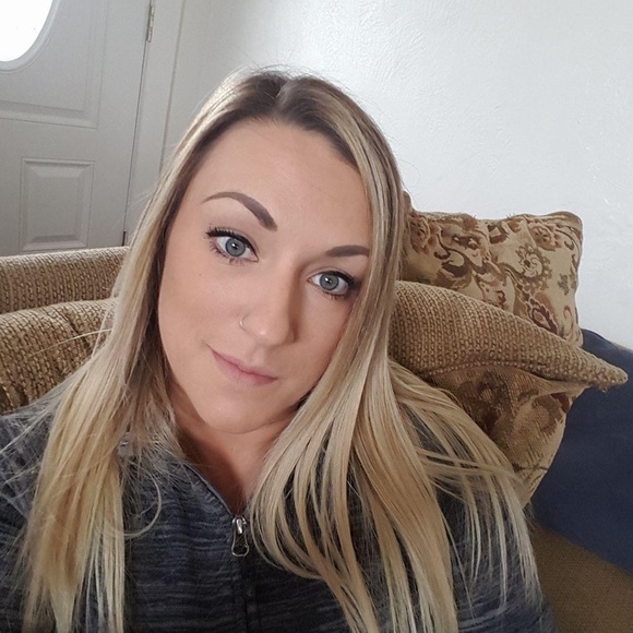 Ericka Nickerson - Poshmark Profile Picture of Ericka Nickerson (@erickanitz) on Poshmark