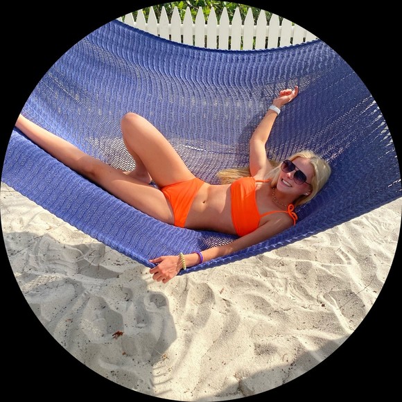 Profile Picture of Addison Turnauer (@addisonturnauer) on Poshmark
