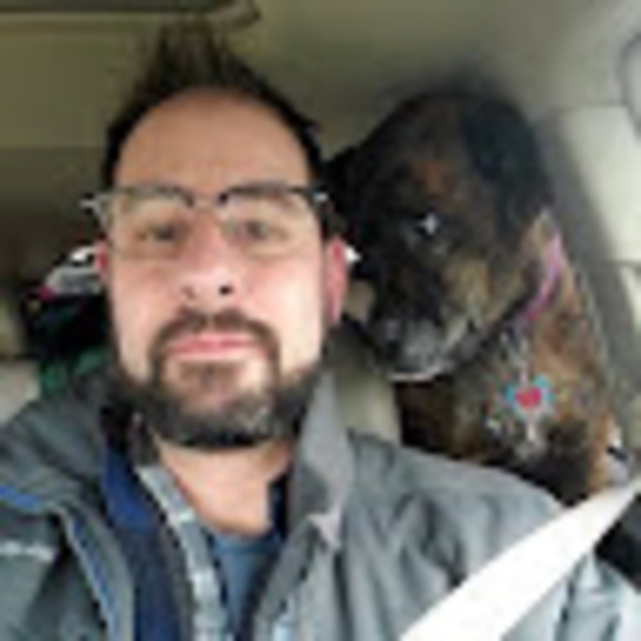 Profile Picture of David Calhoun (@dmcisme) on Poshmark
