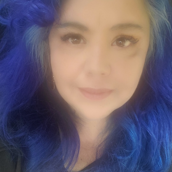 Profile Picture of Heather Duncan (@buckskin29) on Poshmark