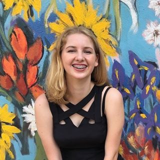 Profile Picture of Julia Henn (@julia.henn.359) on Facebook