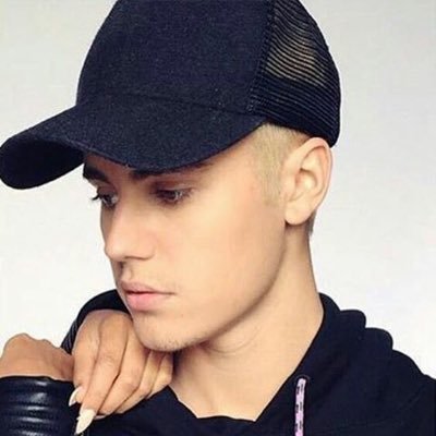 Profile Picture of Ariana Chandok (@ariana_chandok) on Twitter