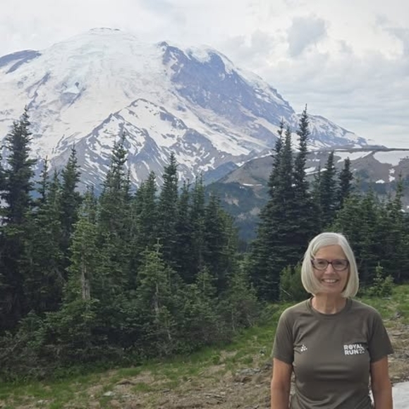 Profile Picture of Lisbeth Mogensen (@lsmogensen) on Poshmark